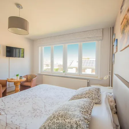 Bed & Breakfast De Kleine 4*