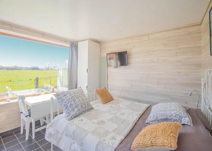 Bed & Breakfast De Kleine 4*