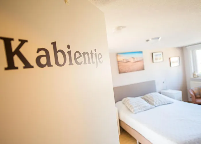 Bed & Breakfast De Kleine 4*